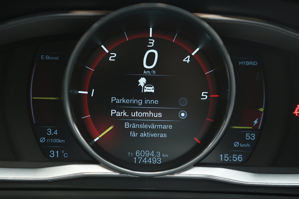 Volvo V60 D6 Plug-in Hybrid Momentum AWD Aut Skinn VOC Drag 2014