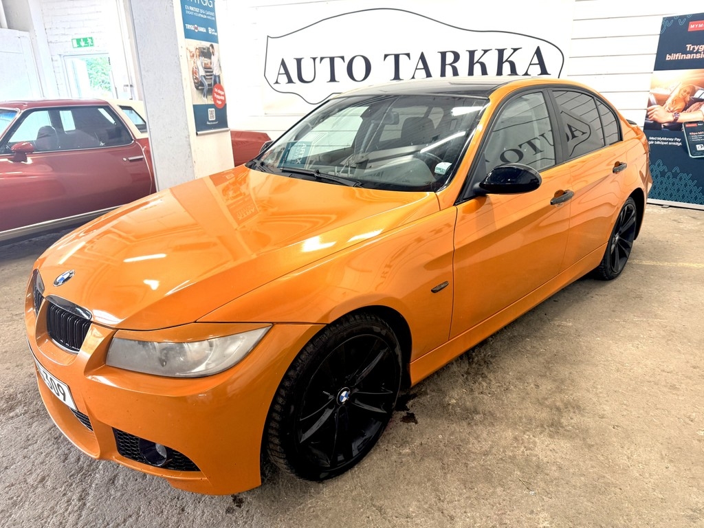 BMW 330