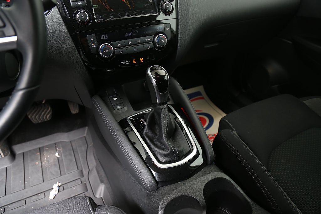 Nissan Qashqai 1,3 DIG-T DCT 158hk 360°-kamera 2021