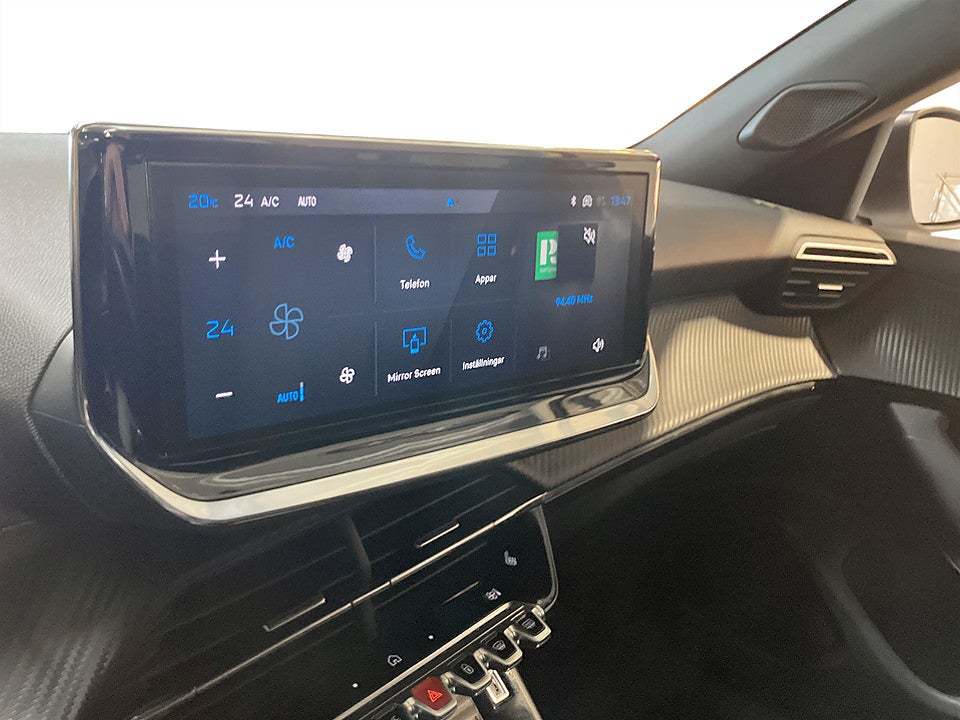Bild på Peugeot 2008 Allure Hybrid 145hk Aut B-KAMERA CARPLAY