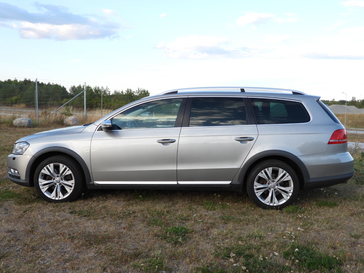 Volkswagen Passat 2013, bild 2/10