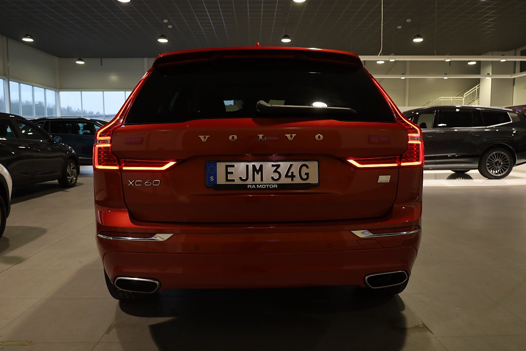 Volvo XC60 Recharge T6 AWD Inscription Orrefors Pano Drag H&K Navi