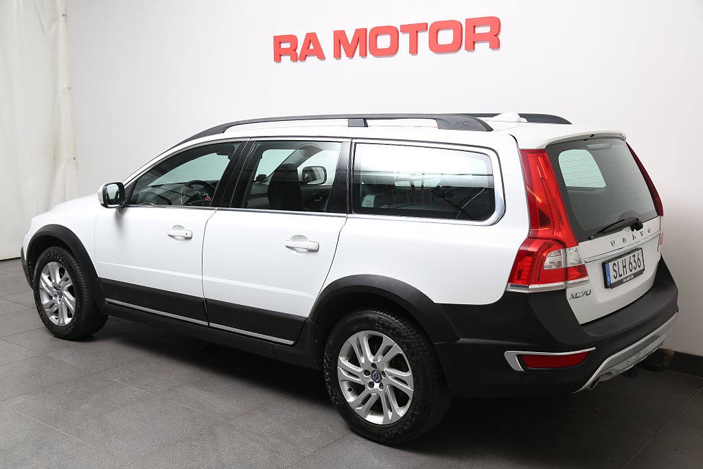 Volvo XC70 D4 181hk Classic Momentum AWD Aut Elstol Värmare Drag 2016