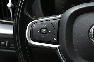 SUV Volvo XC60 7 av 21