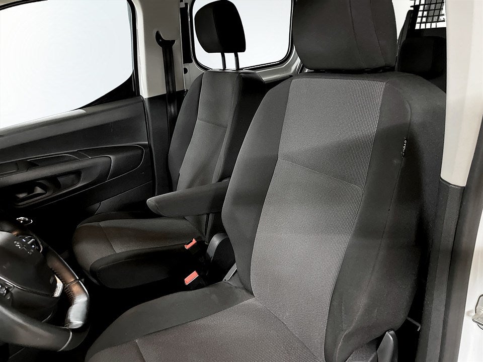 Bild på Peugeot Partner PRO Crew Cab 1.5 BHDi 100hk - DRAG, P-SENSORER