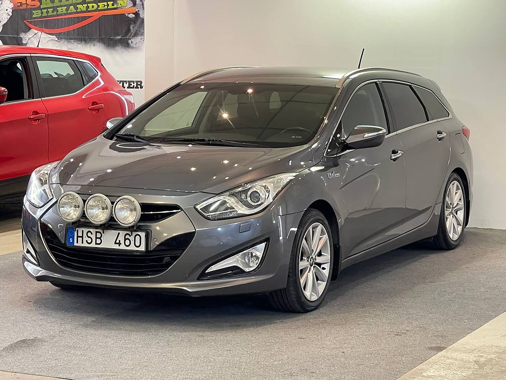 Hyundai i40 CW 1.7 CRDI BUSINESS DRAG NY BESIKTAD NY SERVAD