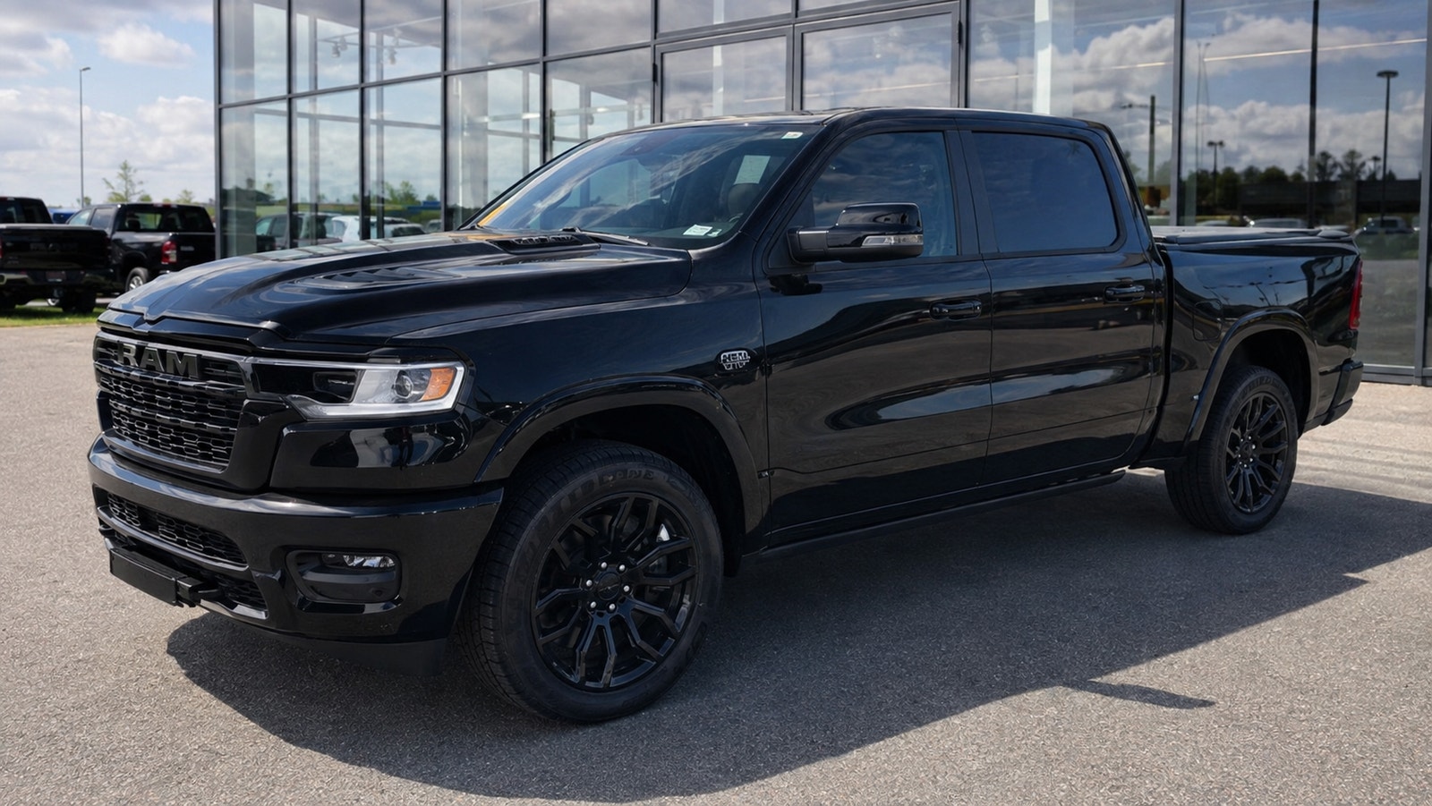 Dodge RAM 1500 Limited Night Edition V8 5.7 HEMI SNABB LEVERANS