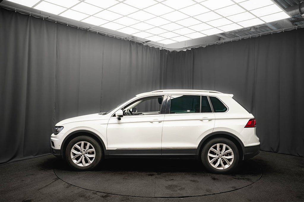 Volkswagen Tiguan TSI 4Motion LÄDER B-VÄRMARE DRAG KAMERA COCKPIT HEAD-UP