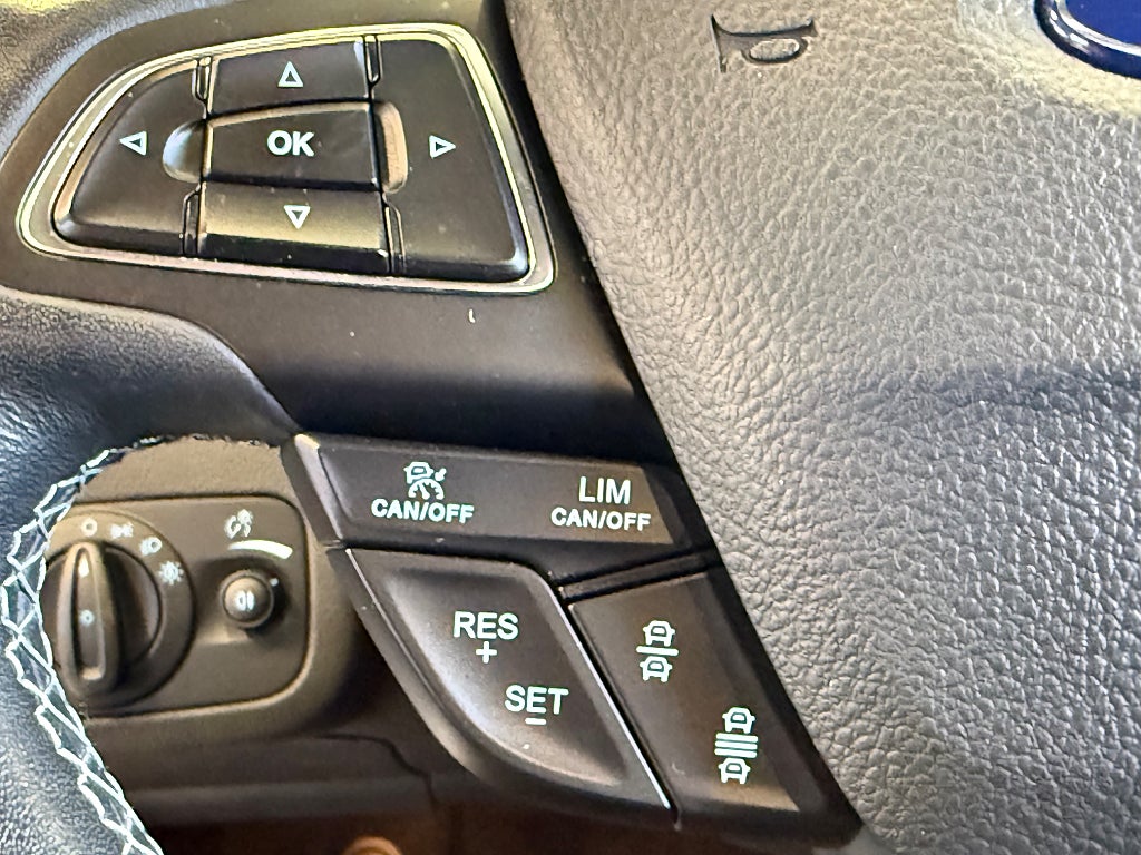 Ford Kuga 1.5 EcoBoost AWD SelectShift ST-Line 6190 mil 1 Ägare - miniatyr 23