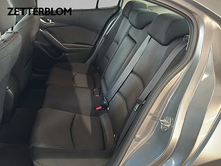 Sedan Mazda 3 9 av 16