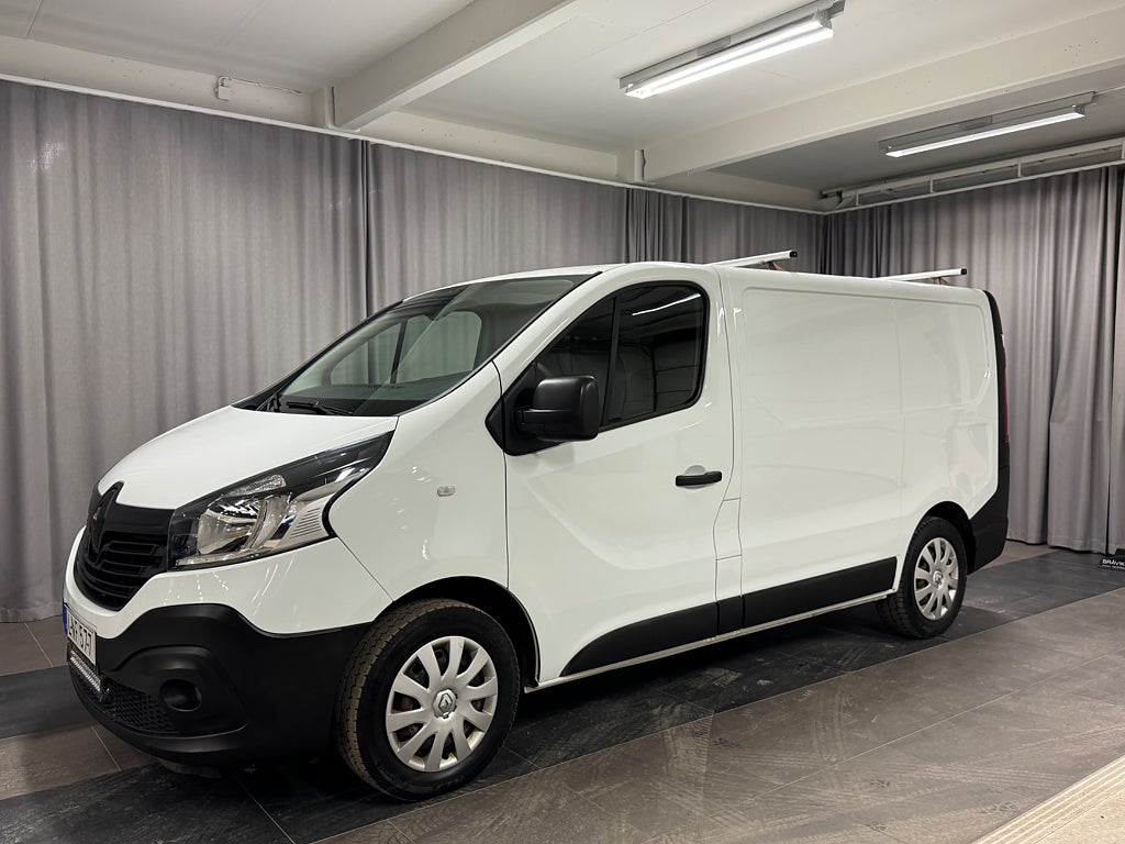 Renault trafic L1  2.9t 1.6 dCi Euro 6 drag, värmare, lastbågar, MOMS