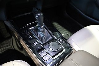 SUV Mazda CX-30 17 av 23