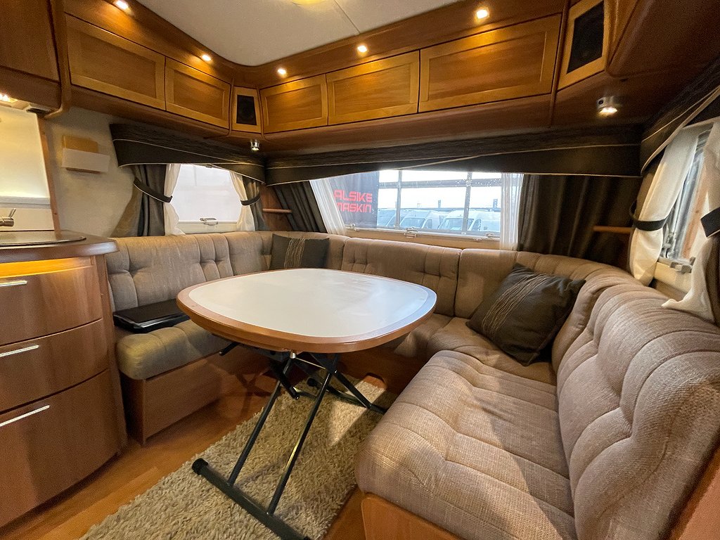 Kabe Ametist 560 GLE KS /Solcell/AC/ALDE/Markis/Långbädd - Kabe