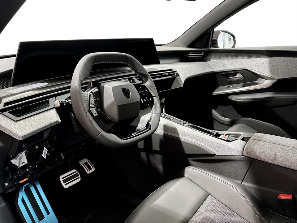 Peugeot e-5008 GT Business Long Range 2026, bild 7/10