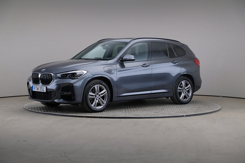 BMW X1 xDrive25e M-Sport Pano HiFi Head-up Kamera