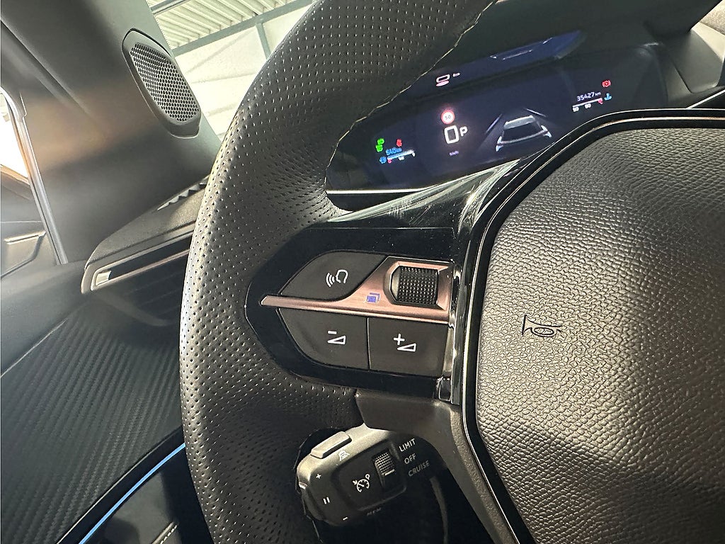 Bild på Peugeot 2008 GT 1.2 PT 130hk Aut - B-KAMERA, NAV, CARPLAY