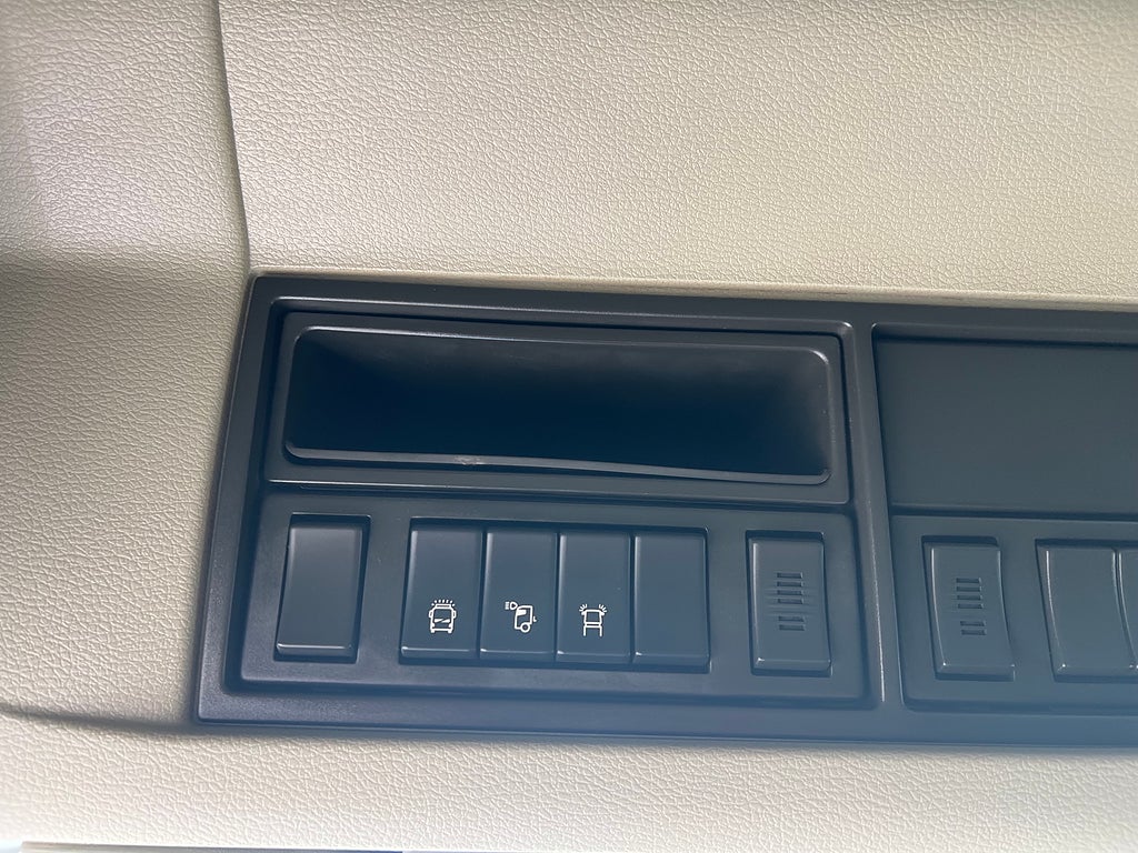 Volvo FM 410 6x2 Skåpbil, Öppningsbarsida, Bussbygg, Värmare