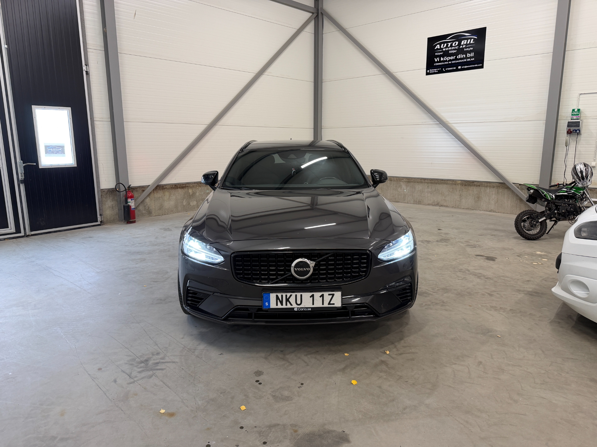 Volvo V90 2021, kuva 2/69