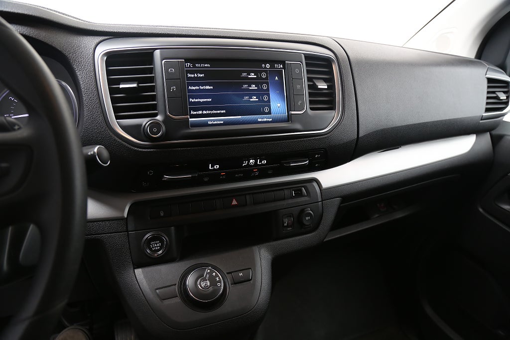 Toyota Proace Verso 2,0 D-4D 177hk Aut 9-sits Värmare Drag Leasbar 2024