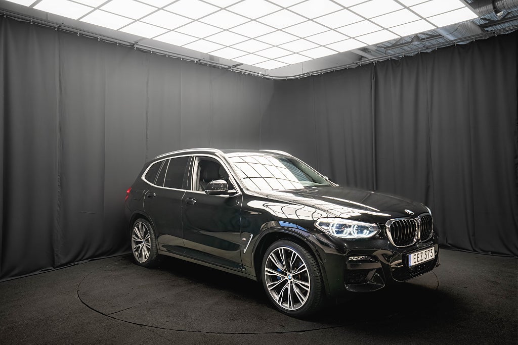 BMW X3 xDrive30e M Sport LÄDER 21'' DRAG 360° HUD ELSTOL MOMS