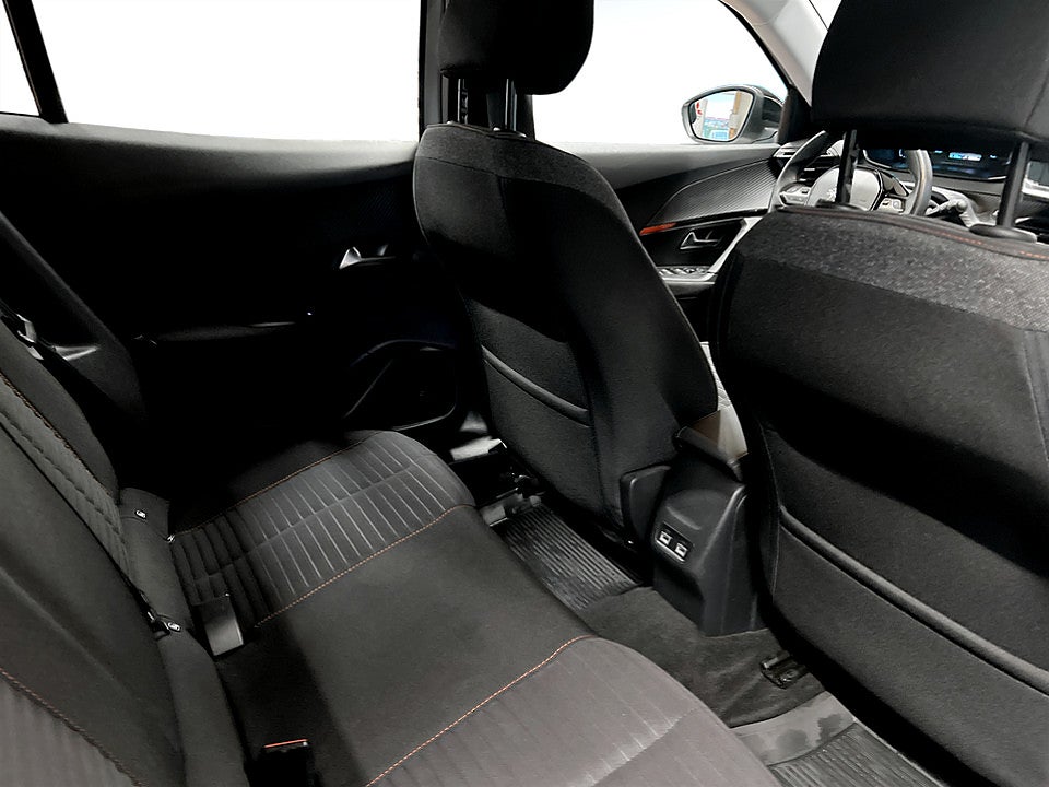 Bild på Peugeot e-2008 Active Pack 50 kWh 136hk Aut P-SENSORER BAK