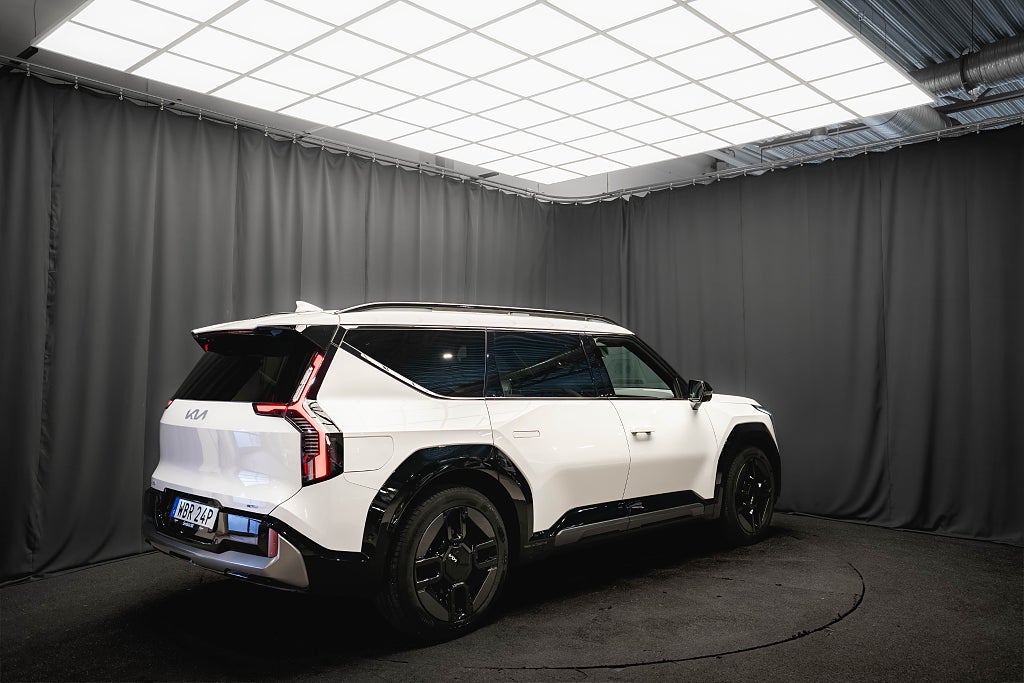 Kia EV9 AWD GT-Line 7-Sits PANO 360° HUD 98%SoH 1-ÄGARE MOMS