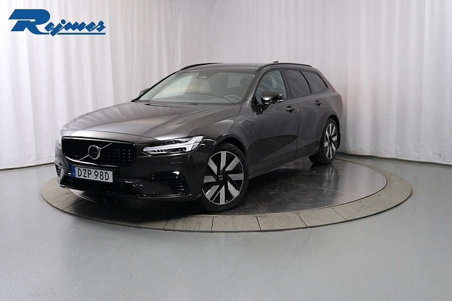 Volvo V90 T6 Plus Dark Nordic Edition/Drag/360-Kam/H&K/19"
