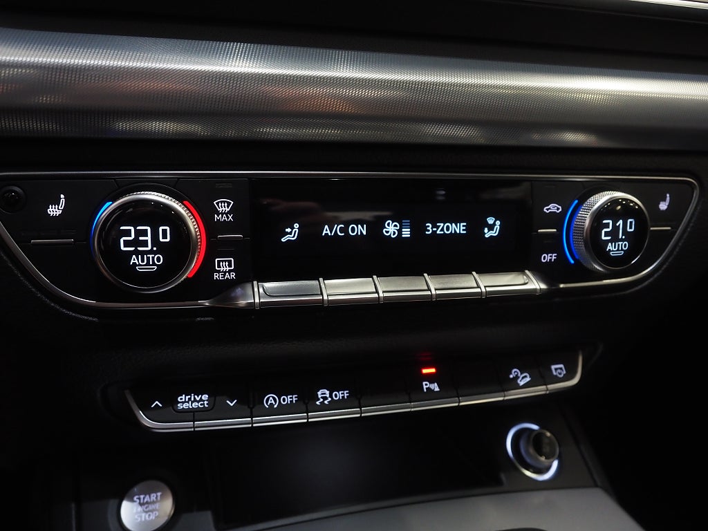 Audi Q5 2.0 TFSI 252hk Quattro S Tronic Pano Kamera Drag P-Värm 2018