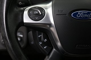 SUV Ford Kuga 12 av 23