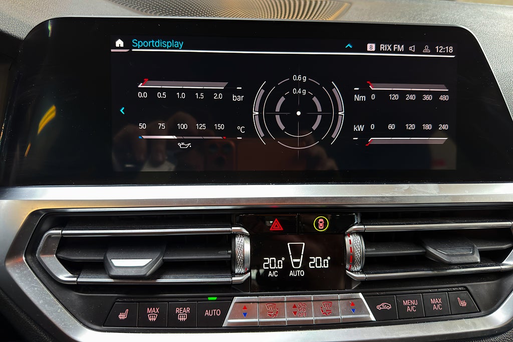 BMW 330e Touring|Drag|Värmare|CarPlay|B-kamera|Cockpit|XtraBoost