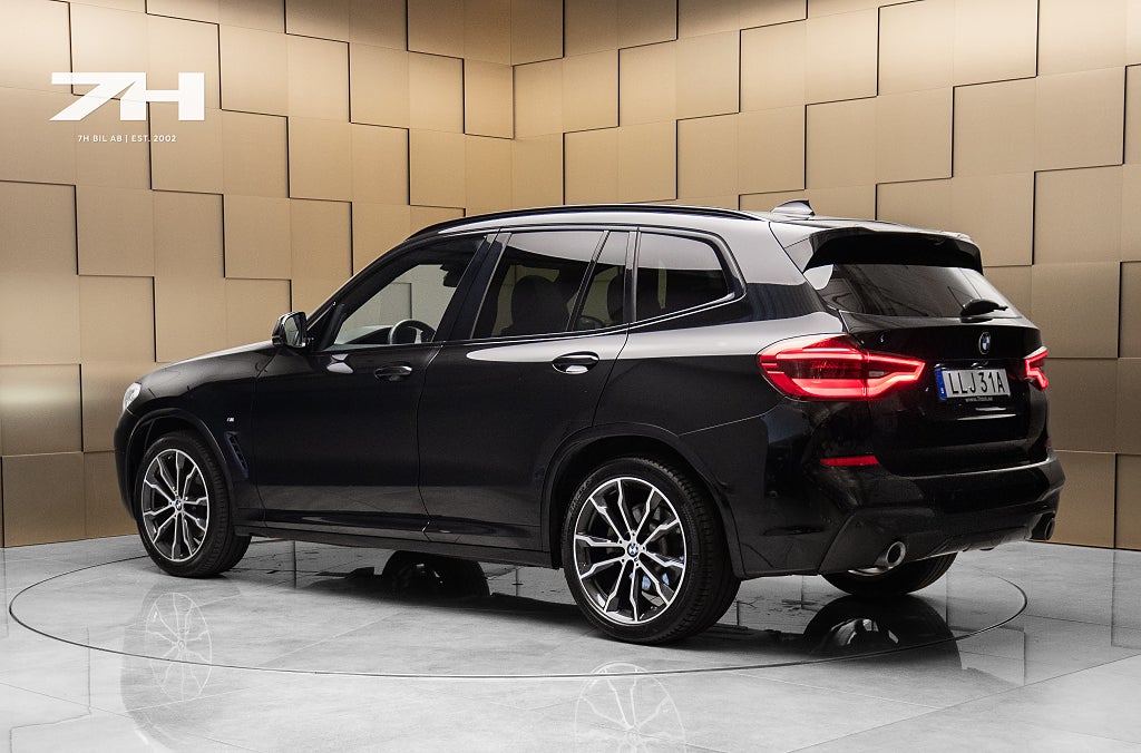 BMW X3 xDrive20d M Sport / Panorama / H&K / Drag
