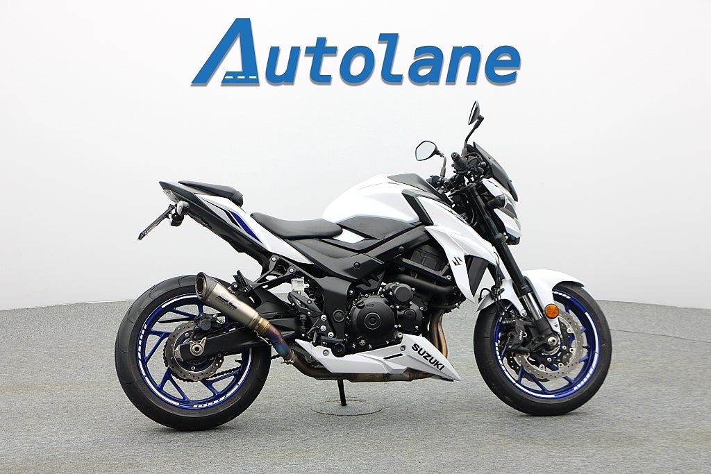 Suzuki GSX-S750 * SC Project Ventiler kontrollerade!
