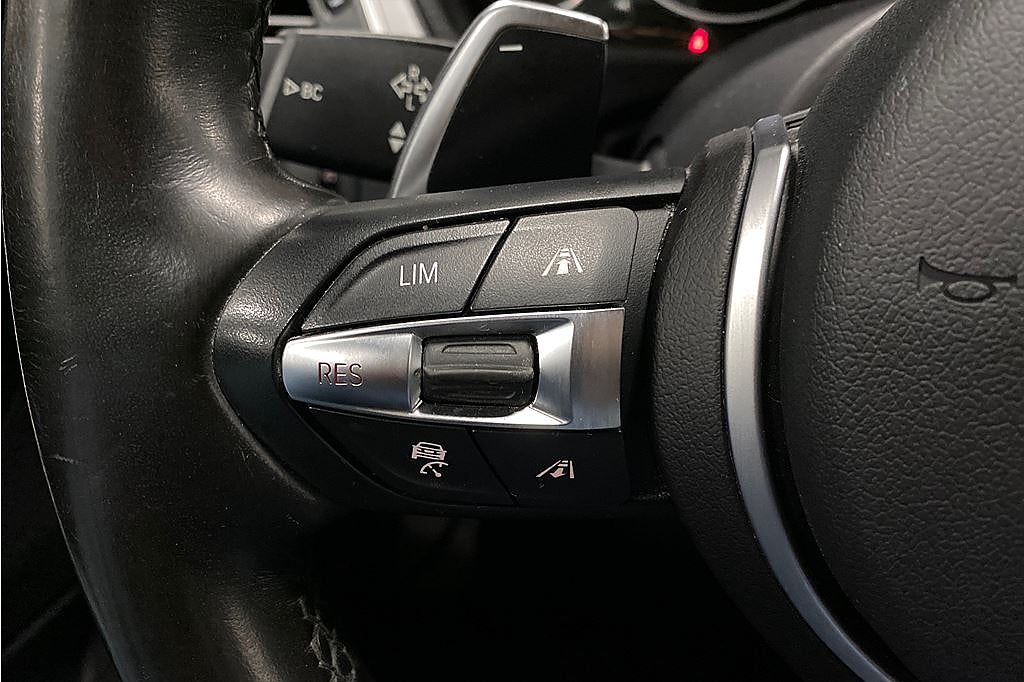 BMW 330e M-Sport, Teknikpkt, Navi, 2 brukare