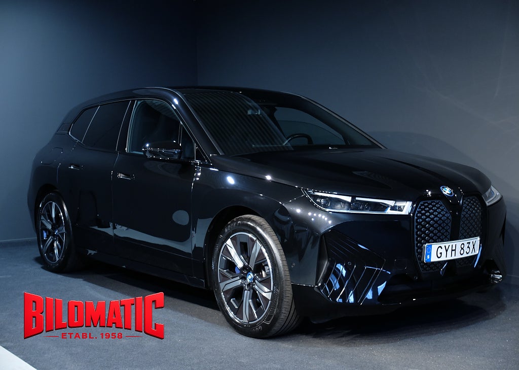 BMW iX xDrive40 326hk Sport  Heat Laserlights Harman/kar Drag