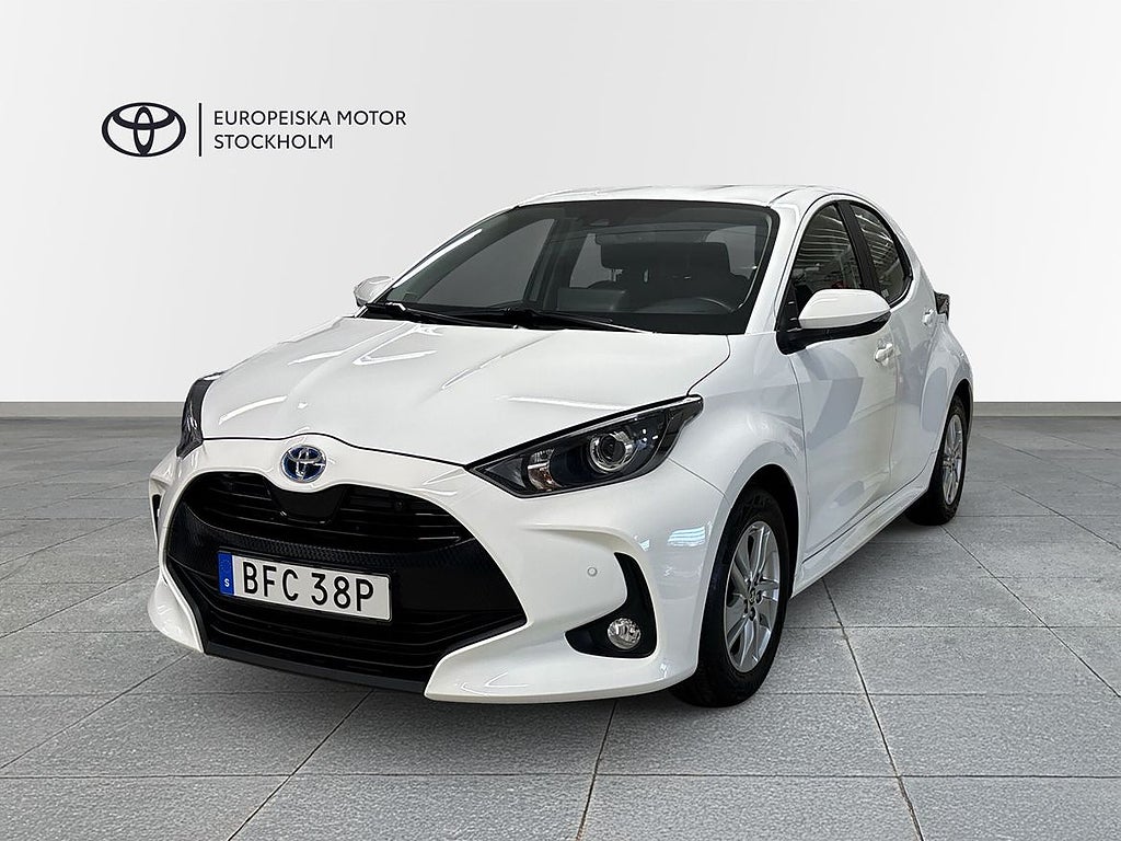 Toyota Yaris 1,5 HSD ACTIVE KOMFORT / P-SENS / VINTERHJUL