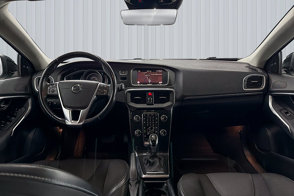 Volvo V40 2018