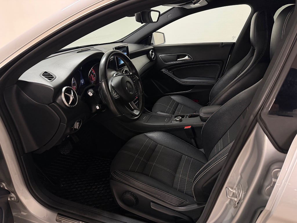 Mercedes-Benz CLA 2015 - miniatyr 8