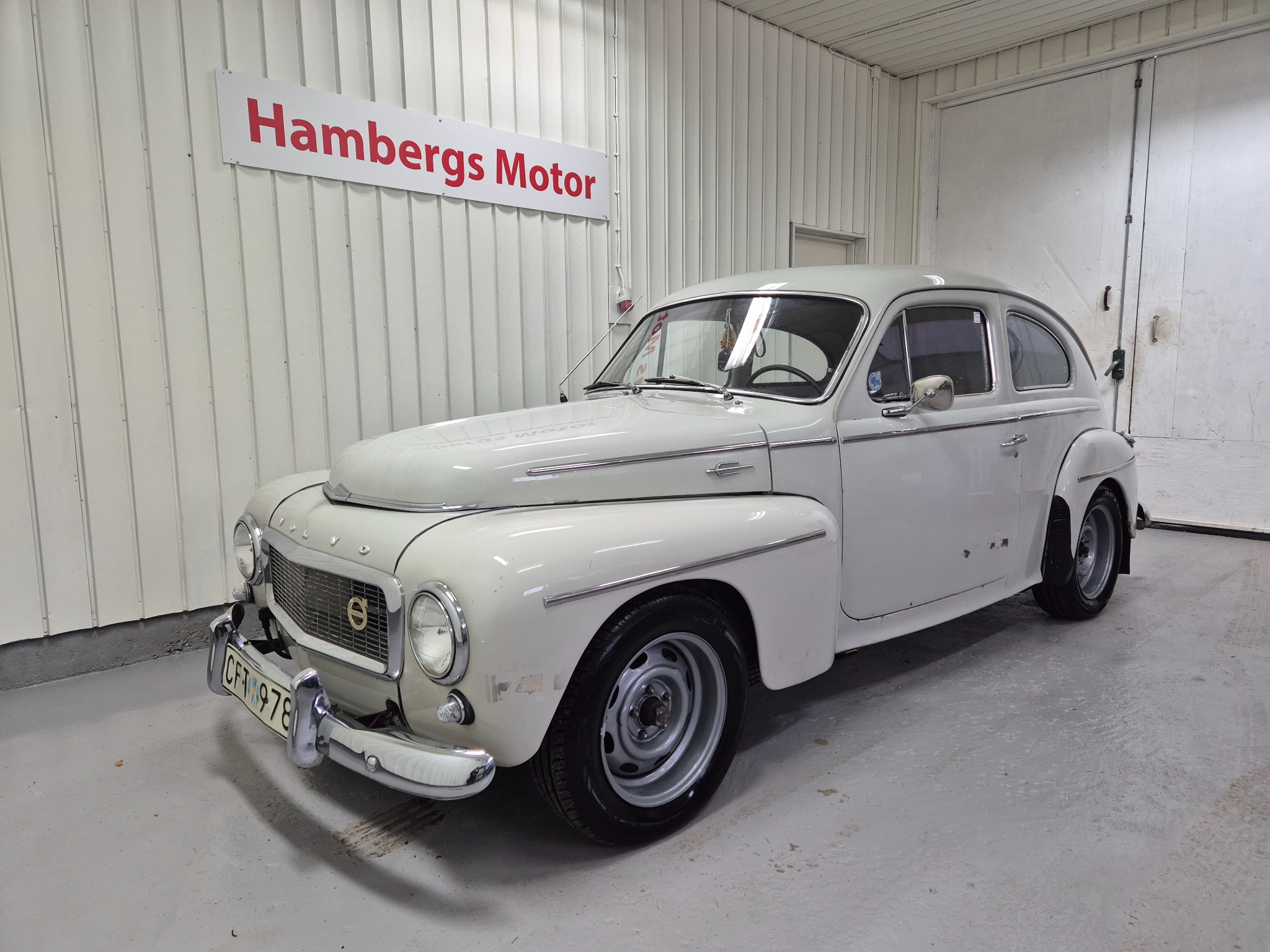 Volvo PV