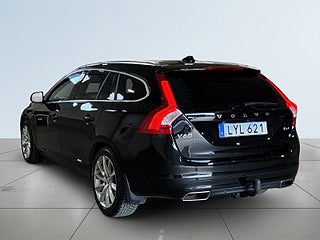Volvo V60 D4 Aut Summum Drag Värmare Skinn Psens Fullserv S&Vhjul