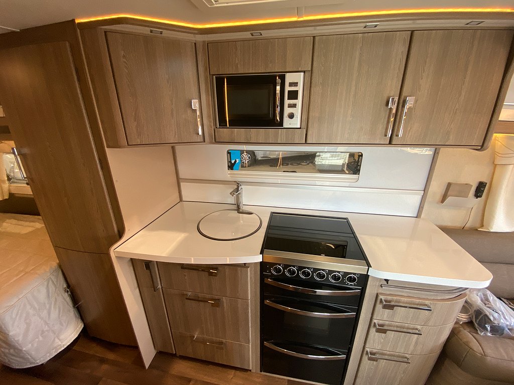Kabe Royal 780 ETDL KS  / Mover / AC / Ugn / 3.339kr/mån - Kabe