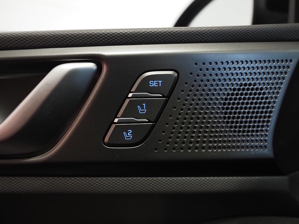 Hyundai IONIQ Electric 38.3 kWh Premium Plus Skinn Kamera GPS El-stol 2020