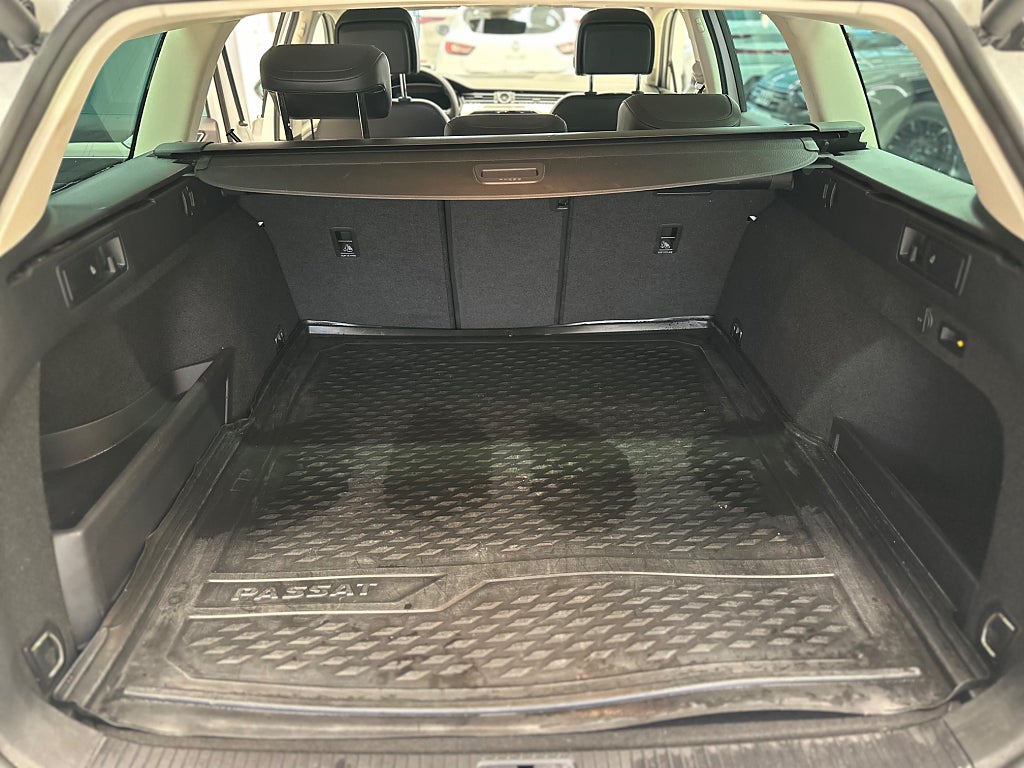 Volkswagen Passat Alltrack 2.0 TDI4Motion Alltrack/4.99%/Cockpit/Drag/Värma