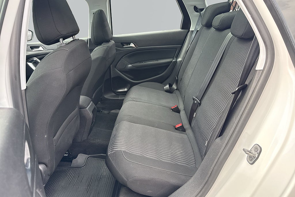 Peugeot 308 2015