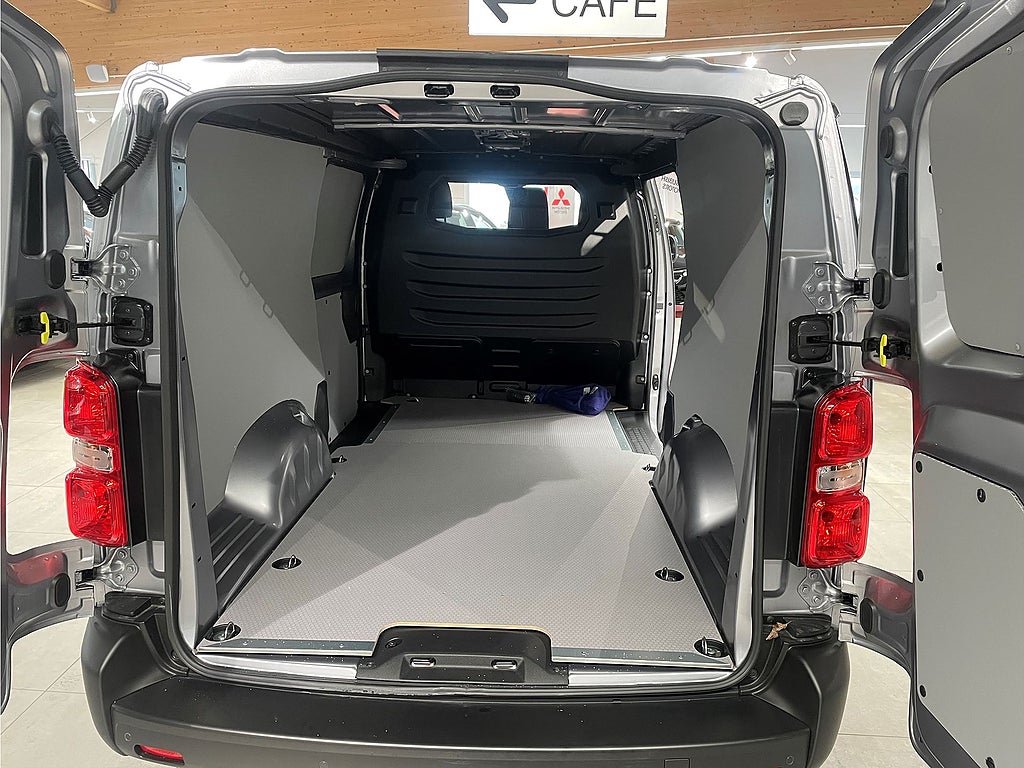 Bild på Citroën Jumpy Business Premium BlueHDi 145hk Aut L3 - OMGÅENDE LEVERANS!