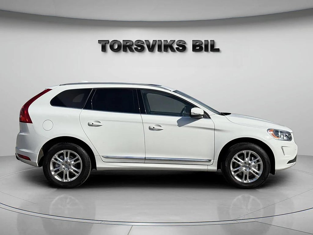 Volvo XC60 T5 Geartronic Momentum Panorama Skinn B-Kamera 3 Ägare - miniatyr 7