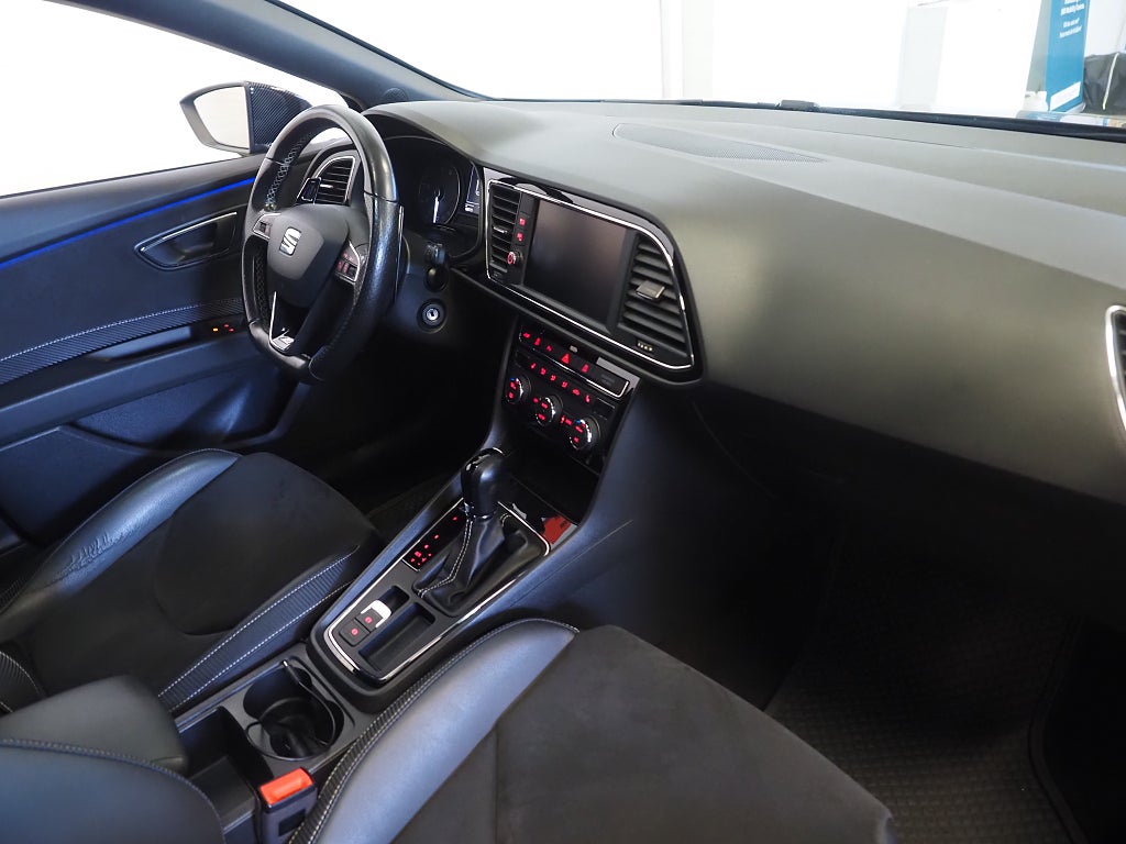 Seat Leon ST Cupra ST 2.0 TSI 300hk 4Drive |Pano|Backkamera|Milltek| 2018