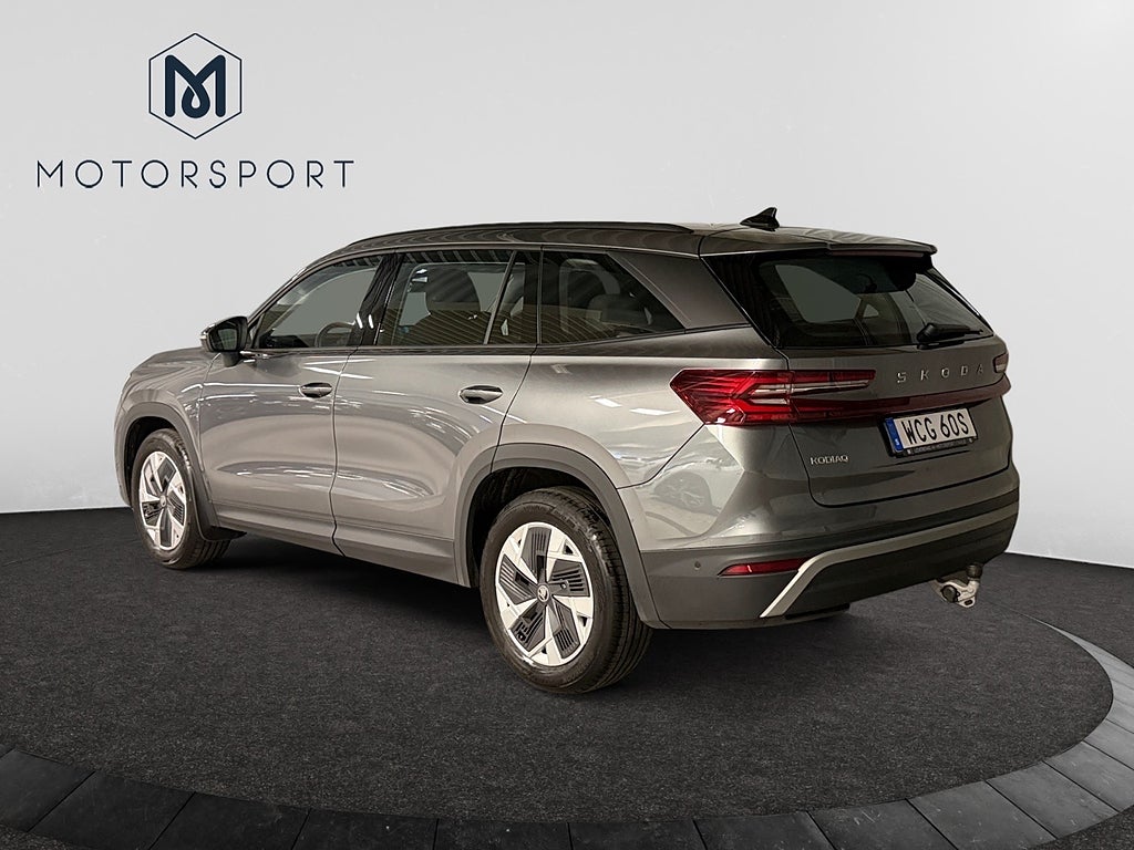 Skoda Kodiaq 150hk e-TEC Selection 7-sits Drag Carplay Värmare 360° bild 4