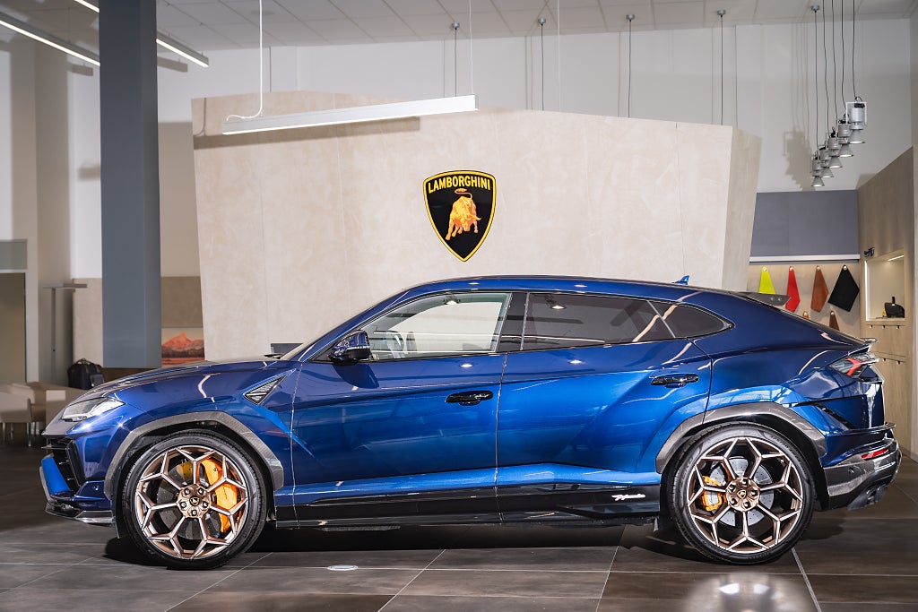 Gallery image 3 of 21