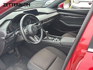 Halvkombi Mazda 3 8 av 15
