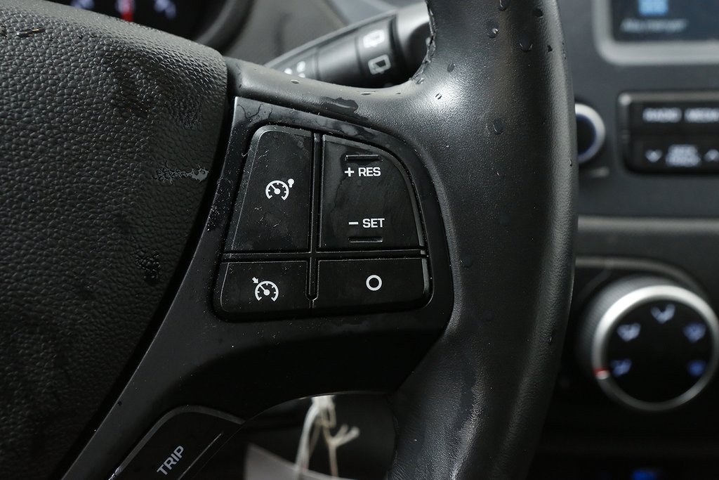 Hyundai i10 1,2 87hk Trend 5D CarPlay P-sensor 2020